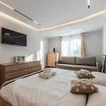 Meduza By Apartman Tirana